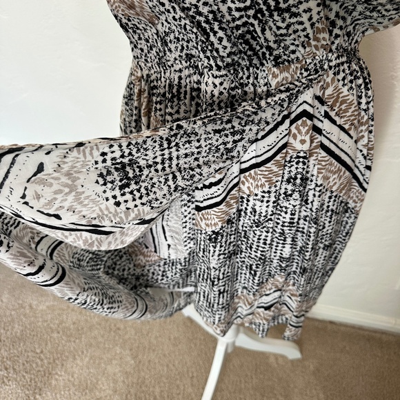 NWOT- BCBGeneration Multi Color Crisscross Strap Mini Dress with POCKETS! - Picture 11 of 14